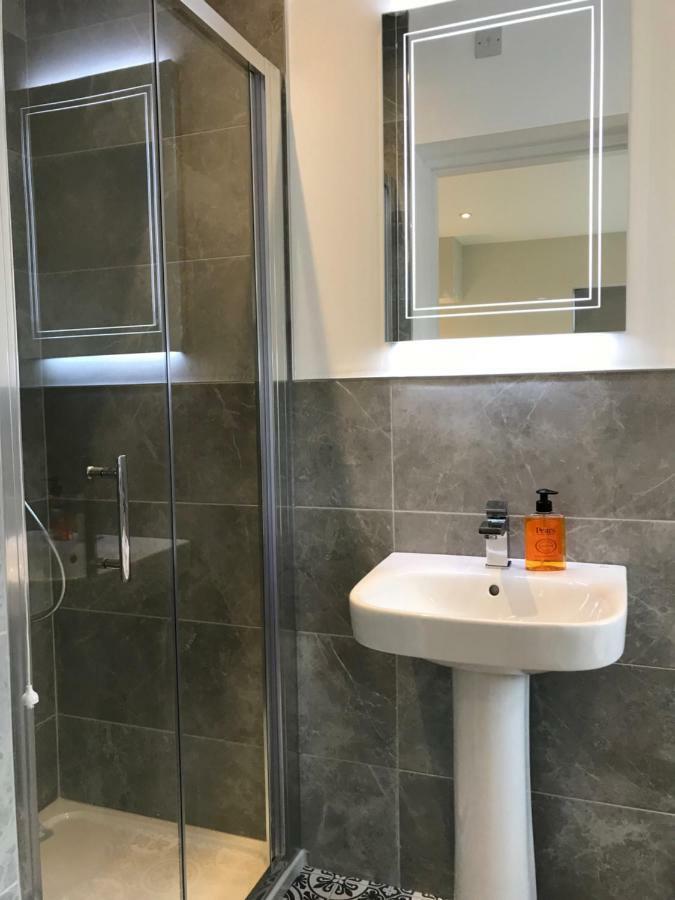 בושמילס Bush House Accommodation - The Courthouse Apartment מראה חיצוני תמונה
